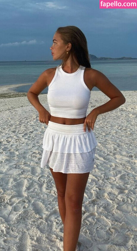 Nathildelinn schöne sexy bilder