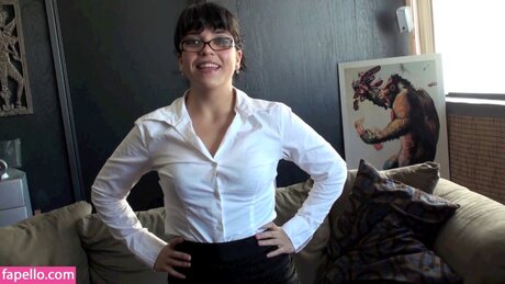 AssumeThePosition schauspielerin nette fotos