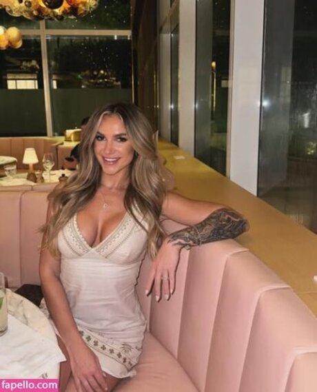 Andreea Lorincz kunst sex bild