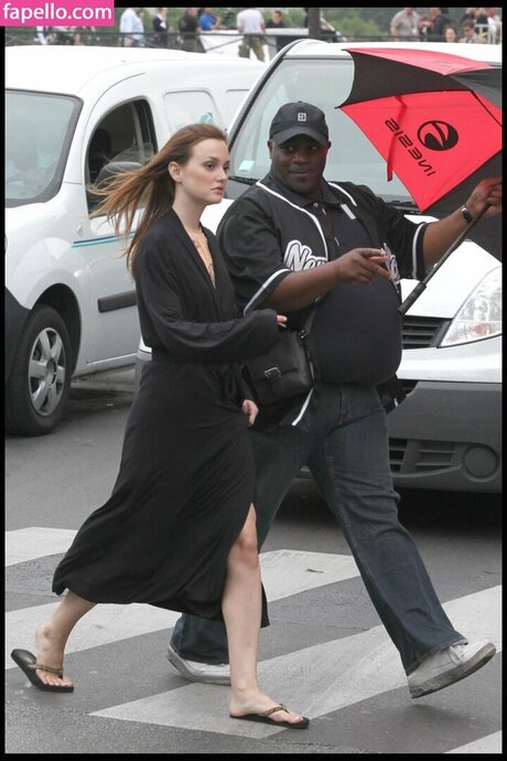 Leighton Meester erwachsene akt bild