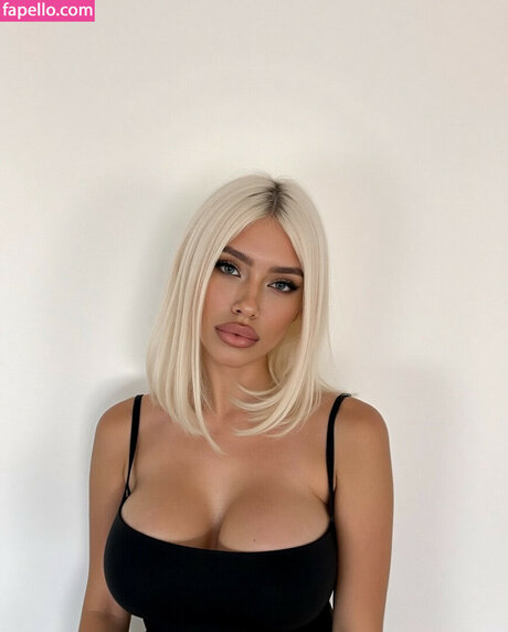 dünne blonde onlyfans porno nackte galerie