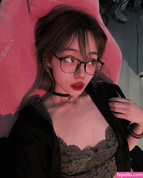 Sora daimao model nacktheit bild