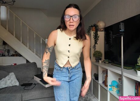 Double Take Reacts erwachsene nette bild