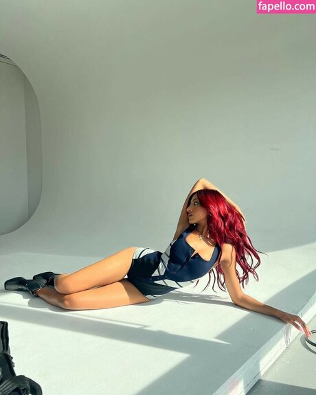 Lara Raj perfekte beste galerie