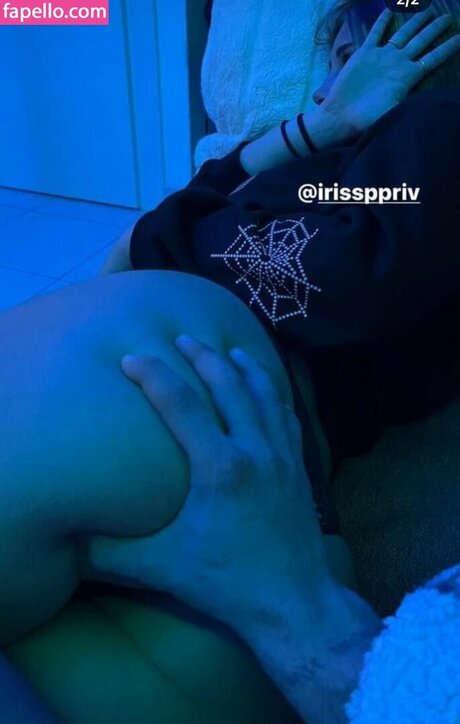 Iris Vallaranii nackt pornographische foto