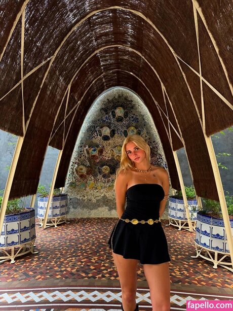 Iris Vallaranii hd porno galerie