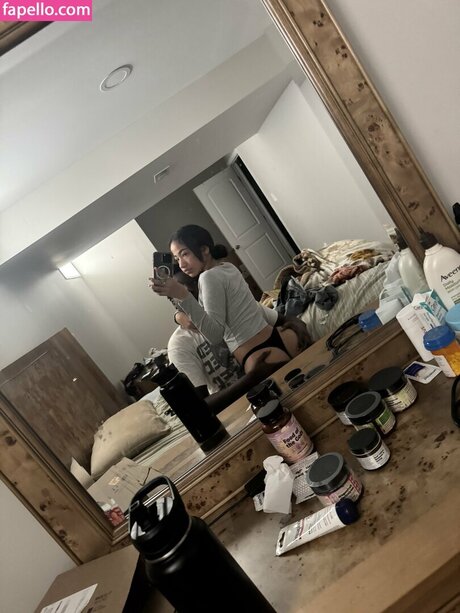 Aya Tanjali schöne porno galerie