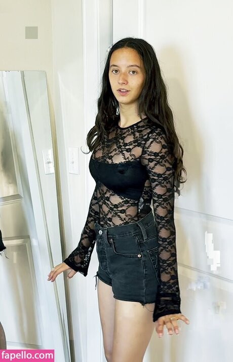 Amelia Harma erotische freie foto