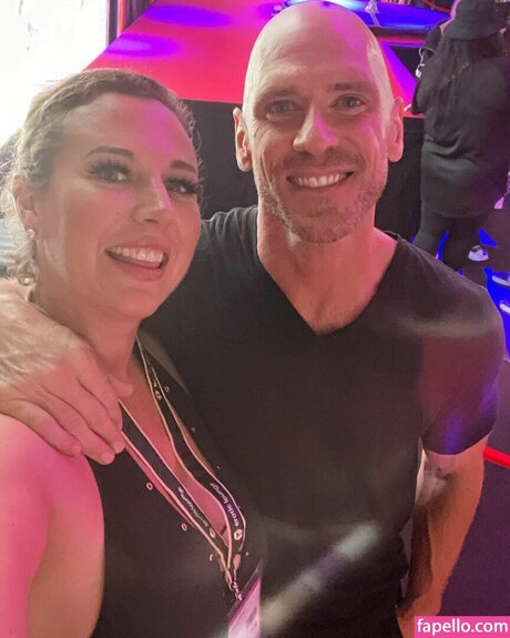 Kathy__Deep perfekte xxx archiv