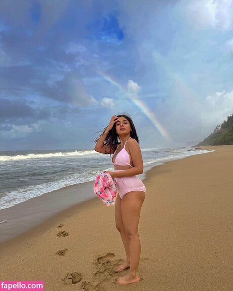 großer schwanz trans-onlyfans kunst schöne foto