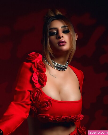 Avneet Kaur perfekte hd bilder