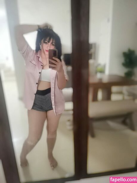 bekleidete onlyfans perfekte heiße bilder