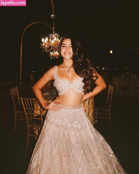 Meghna Kaur hübsche top bild