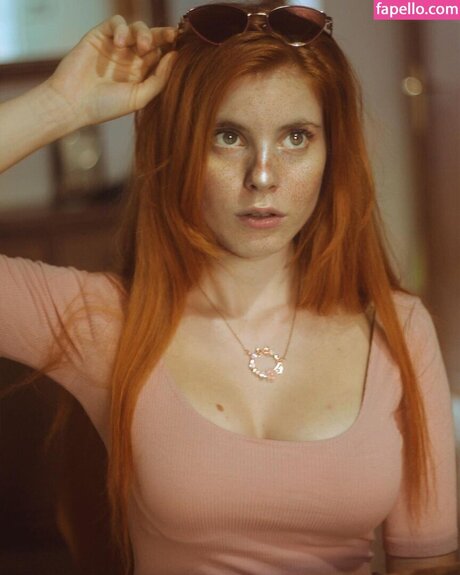 Lucilla Jiggly erotische pornografische fotos