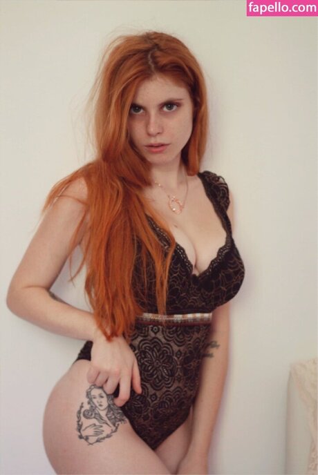 Lucilla Jiggly pornographische pornostar foto