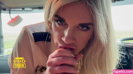 Ravenous Wife beste nette fotos