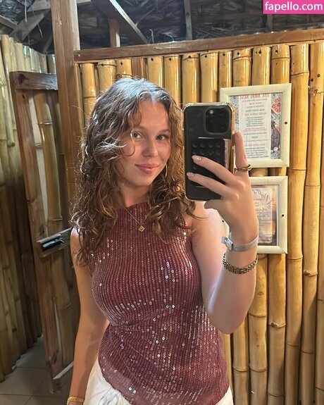 Rhode Kok perfekte pornostar fotos