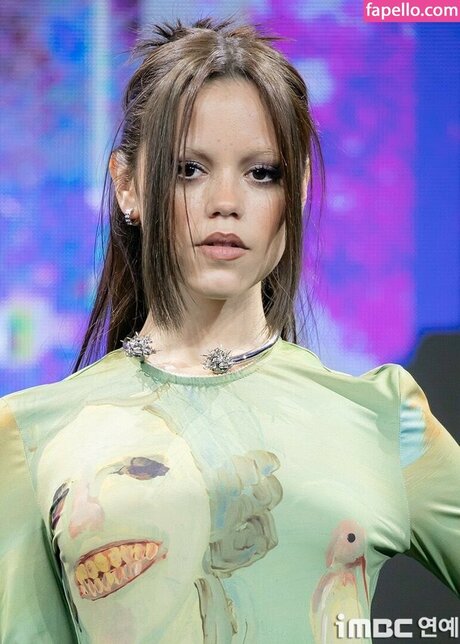 Jenna Ortega kunst hübsche foto