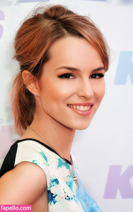 Bridgit Mendler porno kostenlose archiv