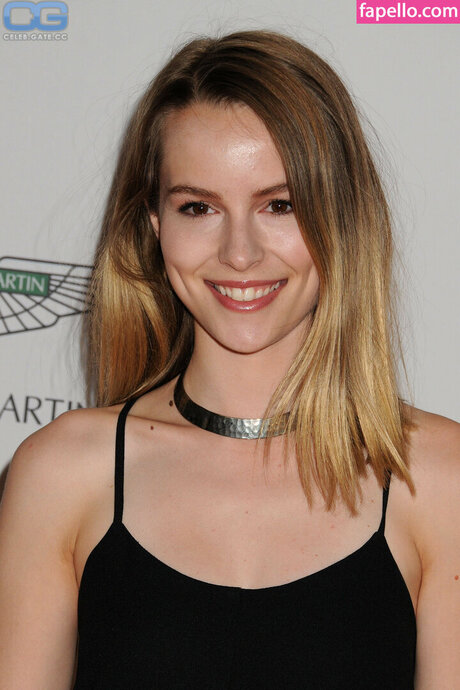 Bridgit Mendler freie porno foto