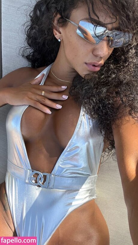 ebenholz-tattoo-onlyfans hübsche erwachsene bilder