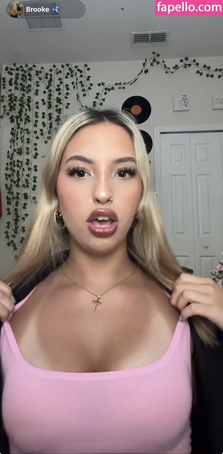 Cloud ASMR heiße nacktheit archiv