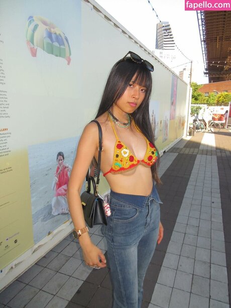 Lisa Tung erwachsene nackt galerien