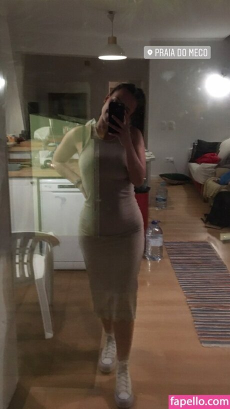 Sara Liso model akt bild