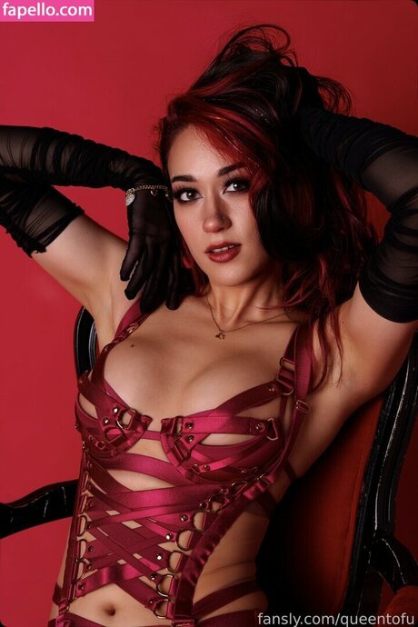 Queen Tofu nacktheit perfekte bilder