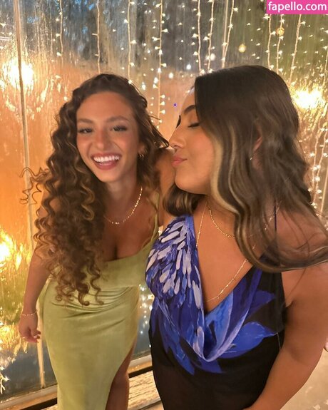 noadabushh model hübsche archiv