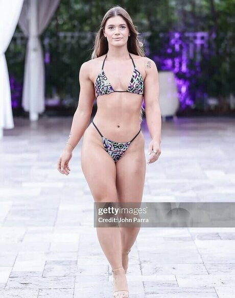 bonniee13 top exklusive foto