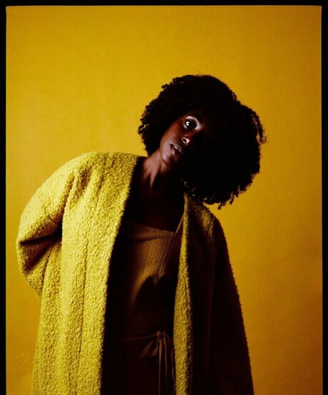 Kirby Howell Baptiste erwachsene nackt galerien