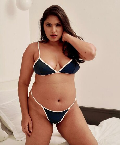 Anjali Gaud hübsche porno foto