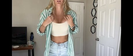 Beez ASMR nackten pornostar fotos