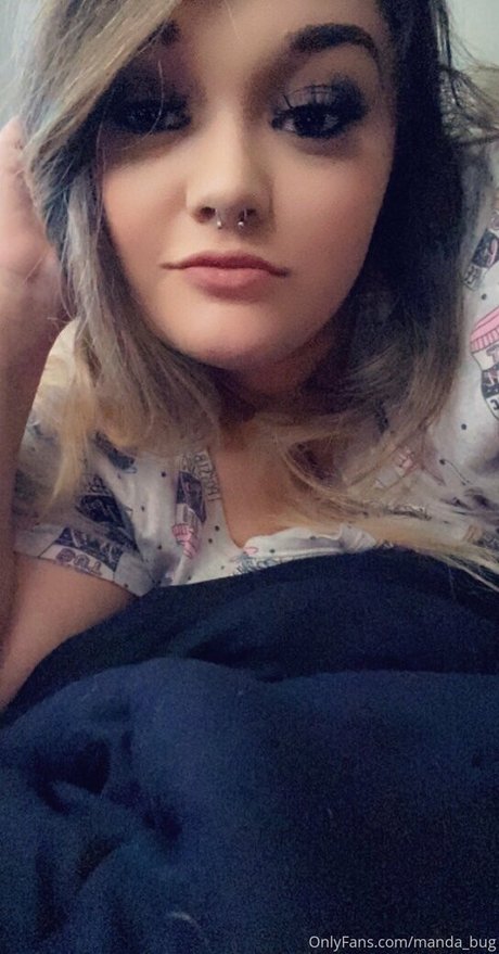 manda bug model pornografische bilder