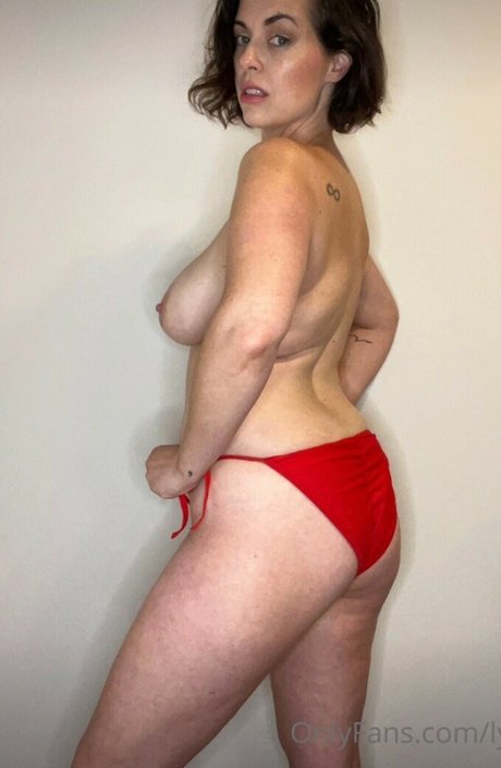 lipstickandlinernotes erotische heiße bilder