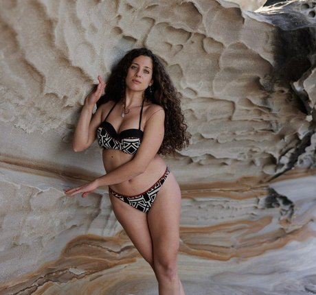 arabische kurvige onlyfans nacktheit schöne bild