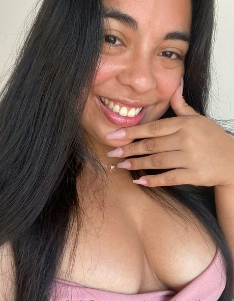 zahnspangen onlyfans exklusive nackt galerie