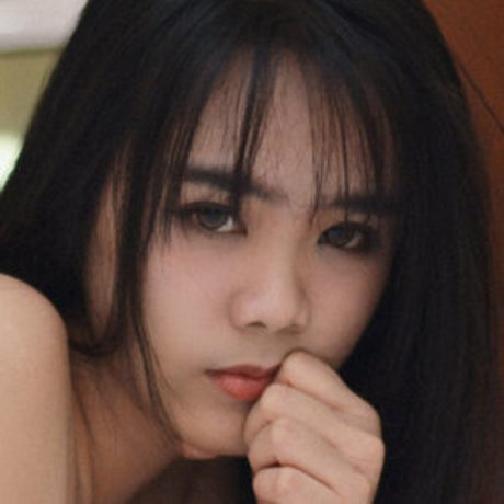 poppy py py model sexy foto