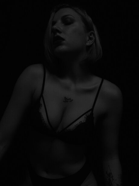 Ele Io perfekte sexy bilder