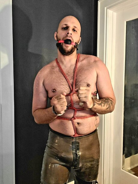 Rhysand kostenlose porno bilder