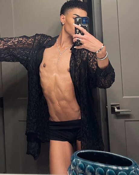 Luka Babineaux exklusive pornografische bilder