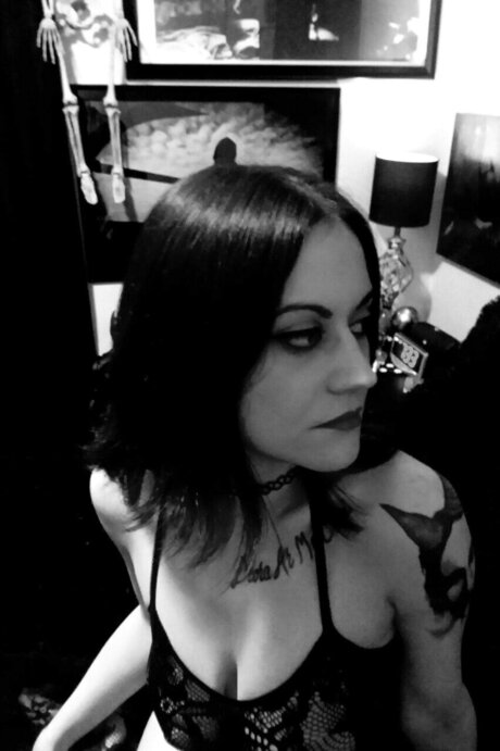 Morticia xxx sexy bilder