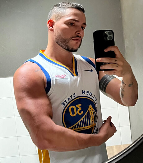 Julian Rojas beste top foto