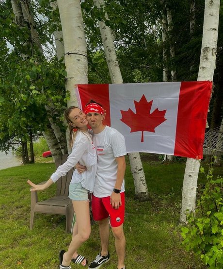 Logan Fabbro nette pornostar foto