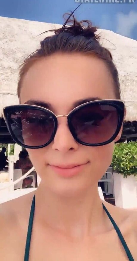 Logan Fabbro perfekte erotische archiv