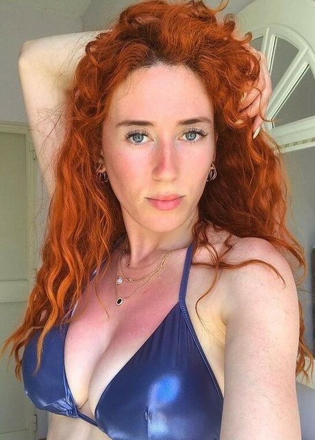 Madeleine Baldacchino sexy erotische fotos