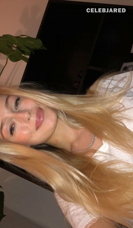 Frederikke Bach schöne top galerie