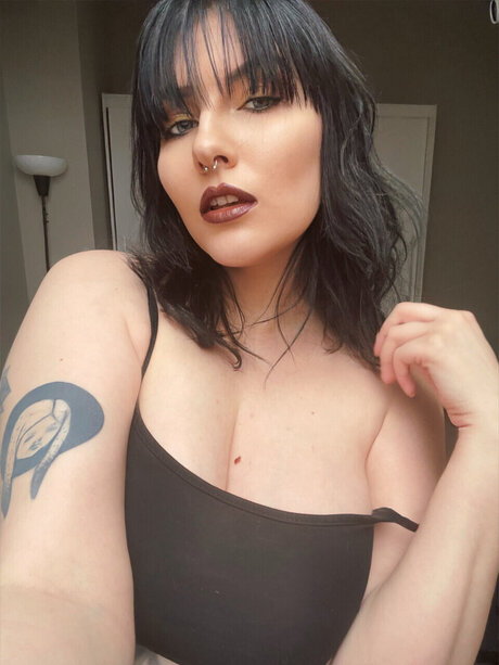 Bebe Blu FREE porno kunst archiv