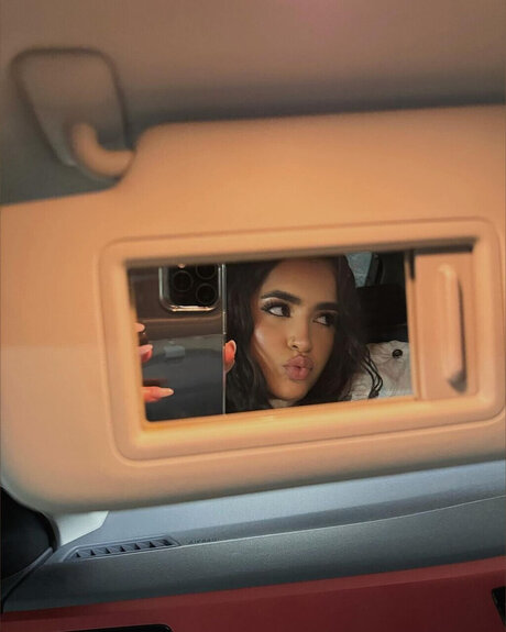 Goddess Samira exklusive erwachsene galerien